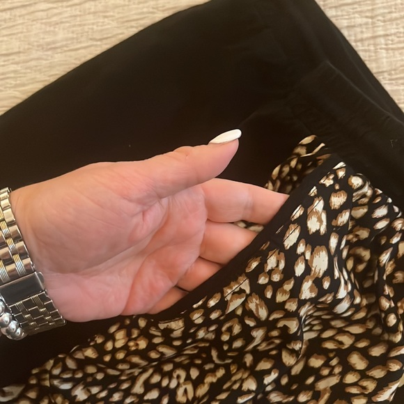 NWT Umgee shorts 1x stretch drawstring animal print black plus size pull on soft - Picture 5 of 6